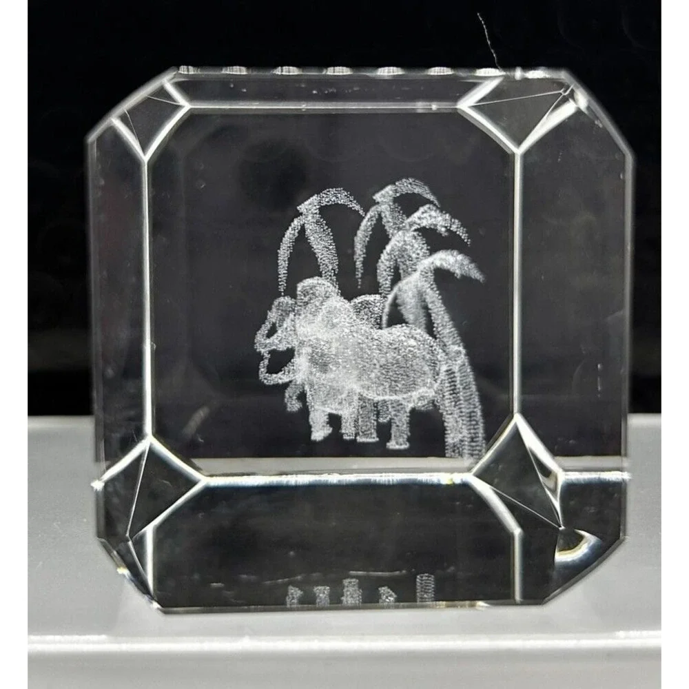 Optical Crystal Elephant Safari Scene Laser Etched‎ Paperweight Desk Decor
